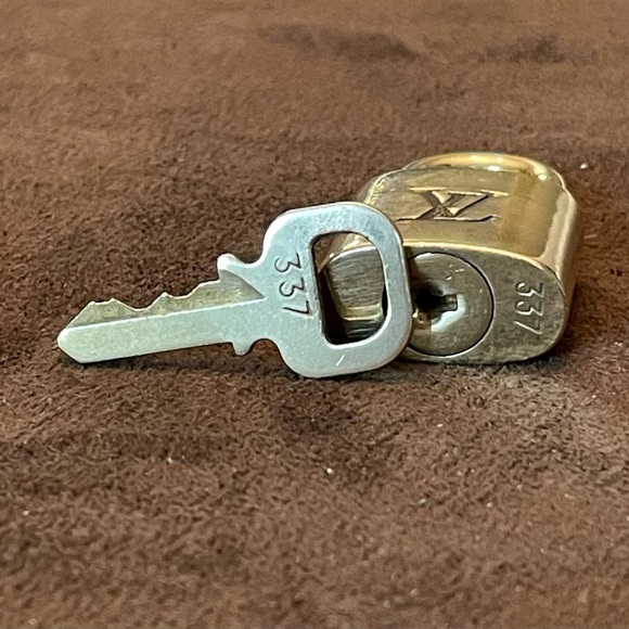 Louis Vuitton locks & keys - Picture 5 of 7